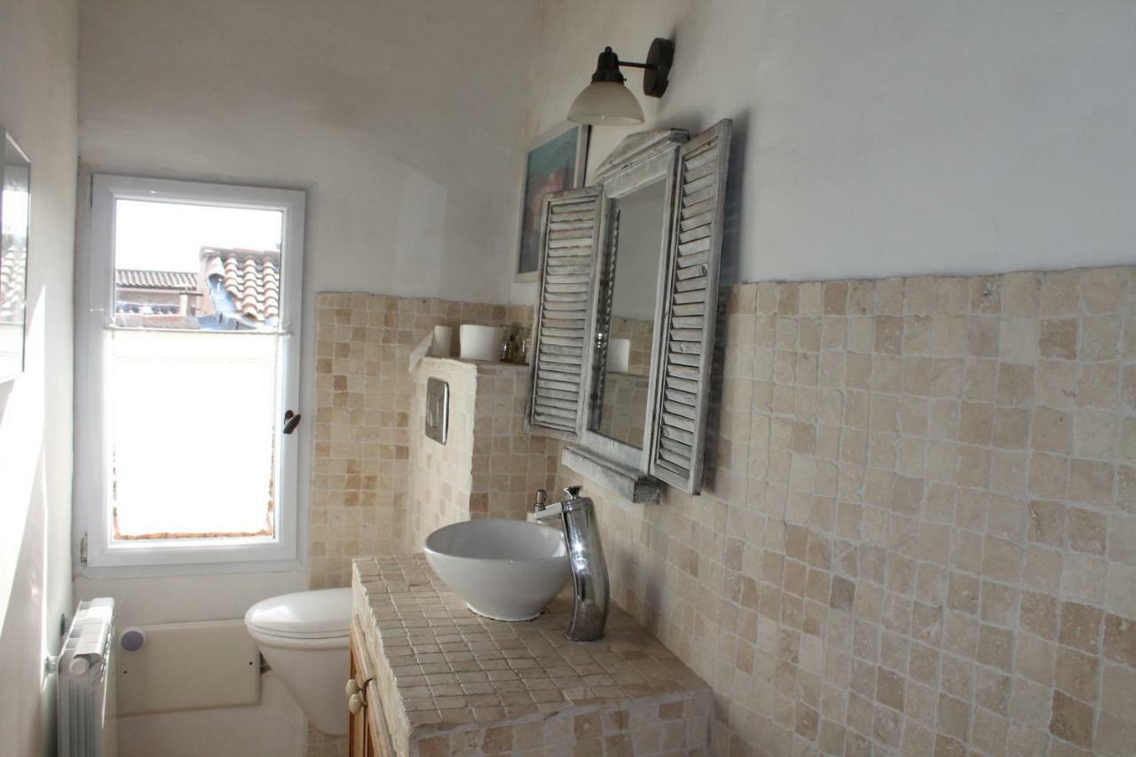 Apartament Duplex En Plein Centre LʼIsle-sur-la-Sorgue Zewnętrze zdjęcie
